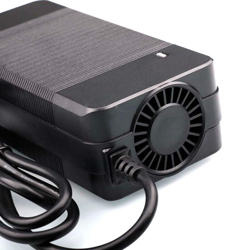 XT90 14.6V 10A LiFePO4 Battery Charger for 4S 12V Battery - Escooterparts