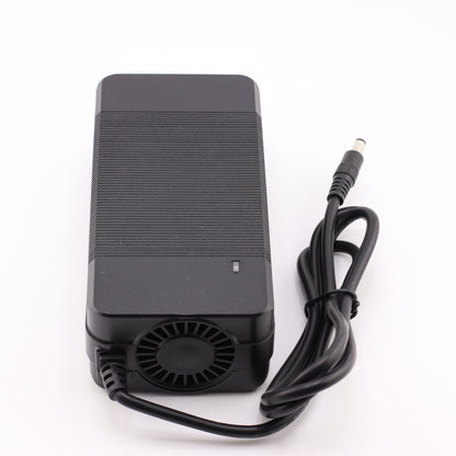 DC 5.5X2.1mm 14.6V 10A LiFePO4 LFP Battery Charger for 4S 12V Battery