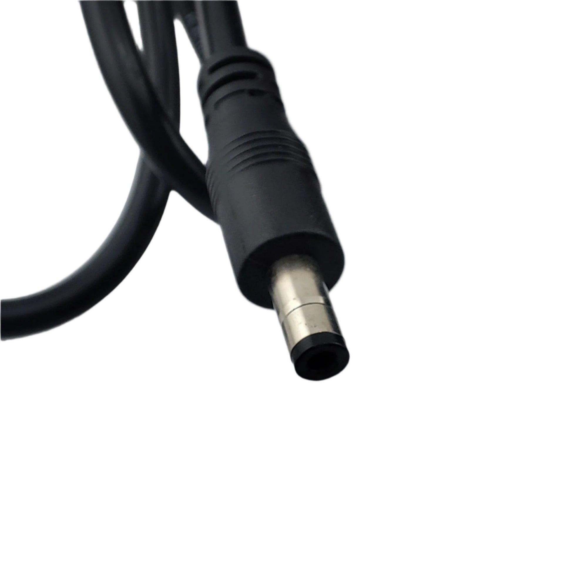 DC 5.5X2.1MM 67.2V 4A Li-ion Battery Charger for 16S 60V Battery with Display